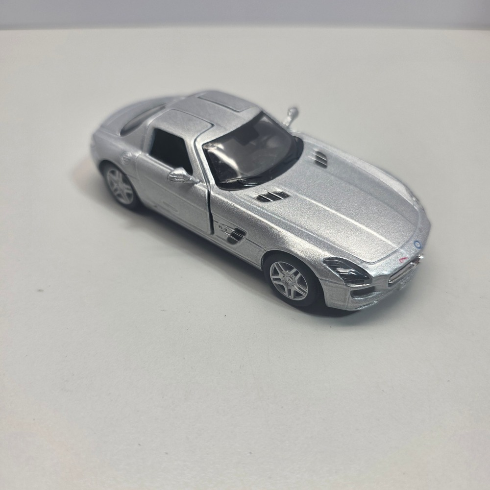 Kinsmart Mercedes-Benz SLS AMG Silver 1/36 Die-Cast Model Car KT5349 Gullwing
